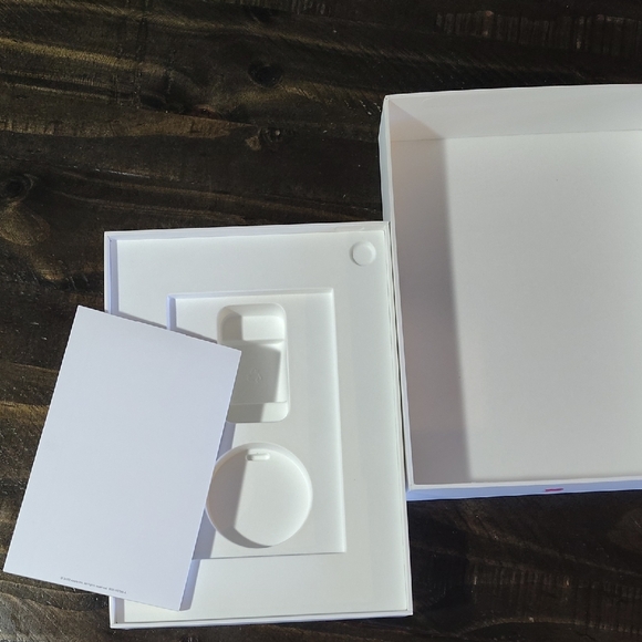 Colorful Tablet Box - Picture 4 of 4